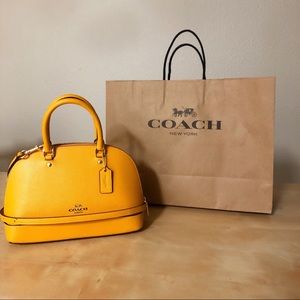 50% off 🌻 Coach Bag 🌻